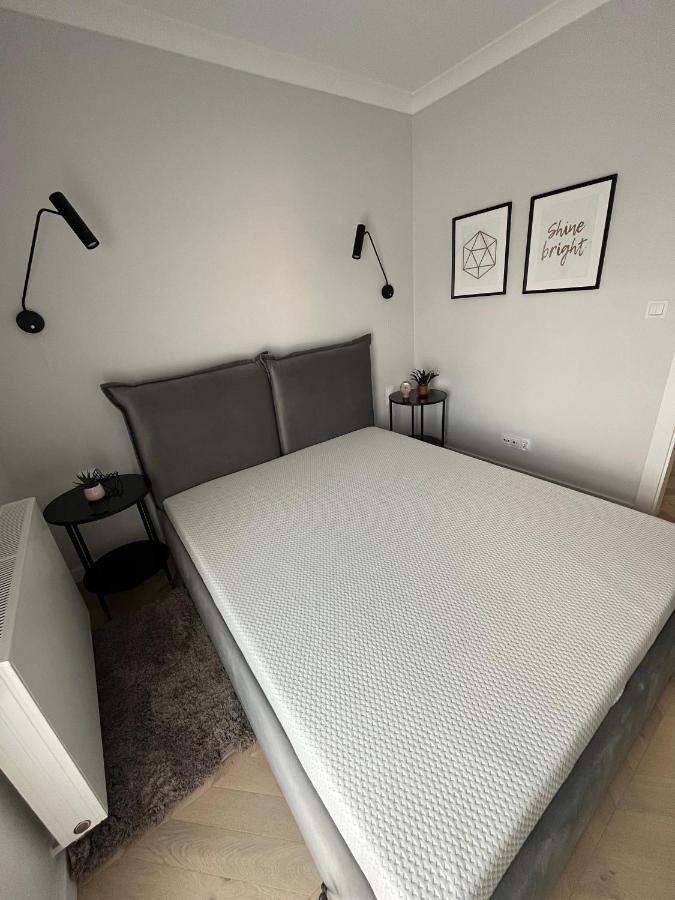 Feel At Home Teczowa Apartamenty Halo Wroclaw Exterior photo