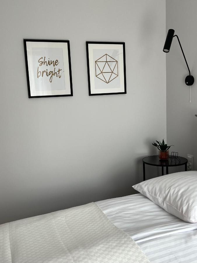 Feel At Home Teczowa Apartamenty Halo Wroclaw Exterior photo