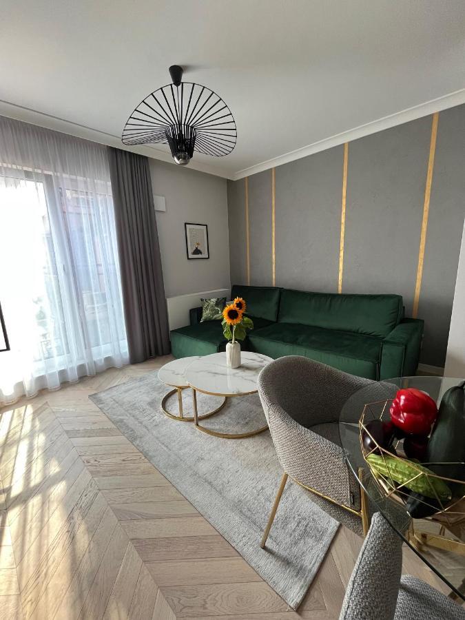 Feel At Home Teczowa Apartamenty Halo Wroclaw Exterior photo
