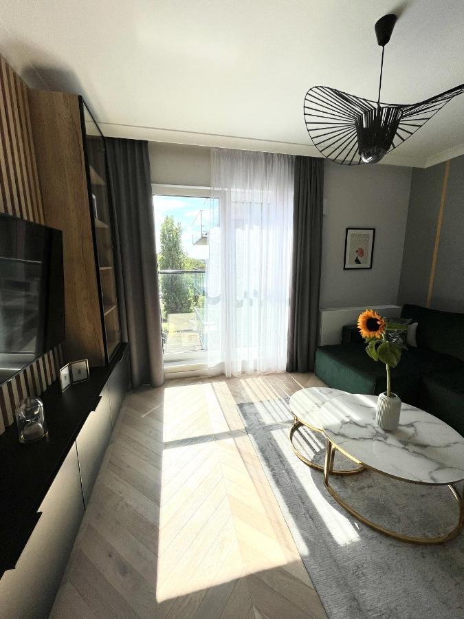 Feel At Home Teczowa Apartamenty Halo Wroclaw Exterior photo