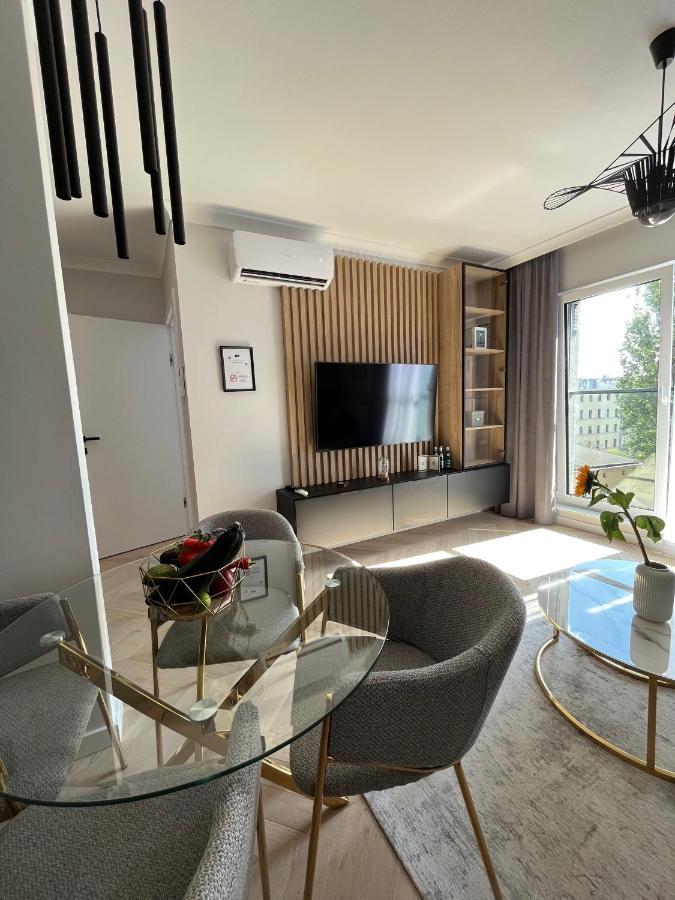 Feel At Home Teczowa Apartamenty Halo Wroclaw Exterior photo