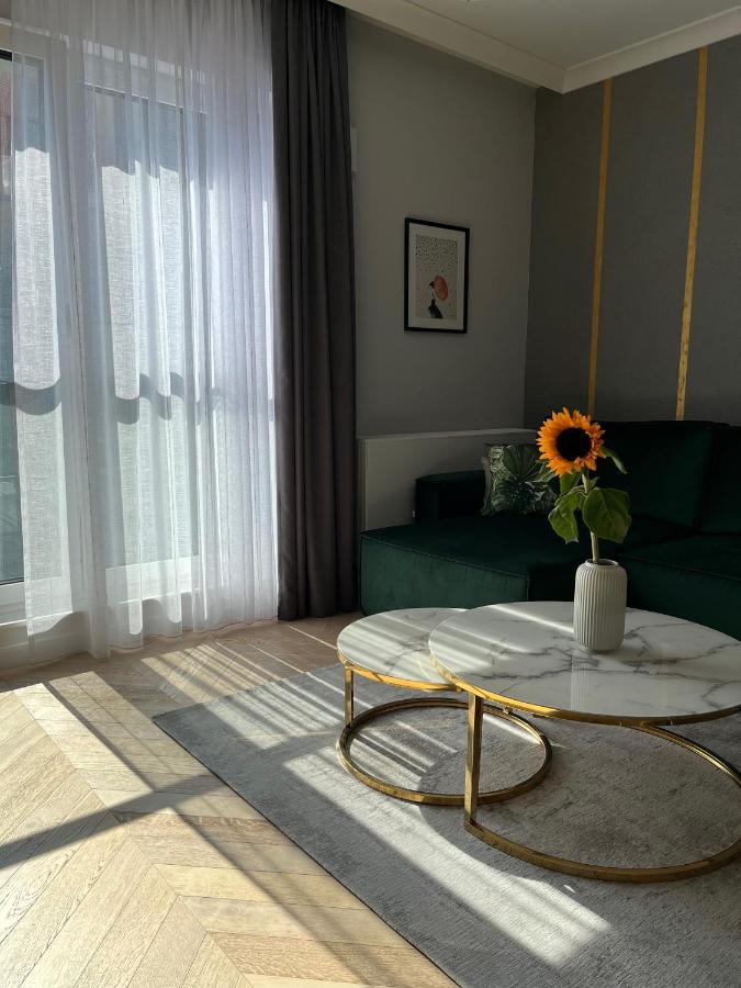Feel At Home Teczowa Apartamenty Halo Wroclaw Exterior photo